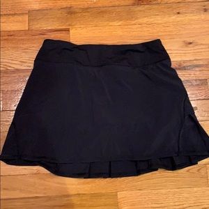 Black lululemon skirt